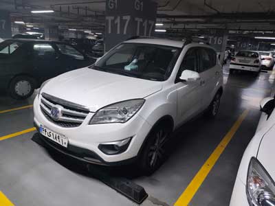 چانگان در حال تعویض TPMS